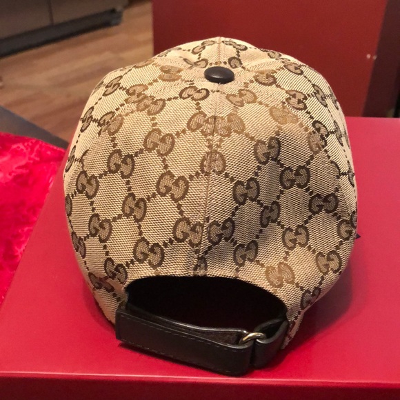 Gucci Cap In Excellent Condition - Picture 3 of 9